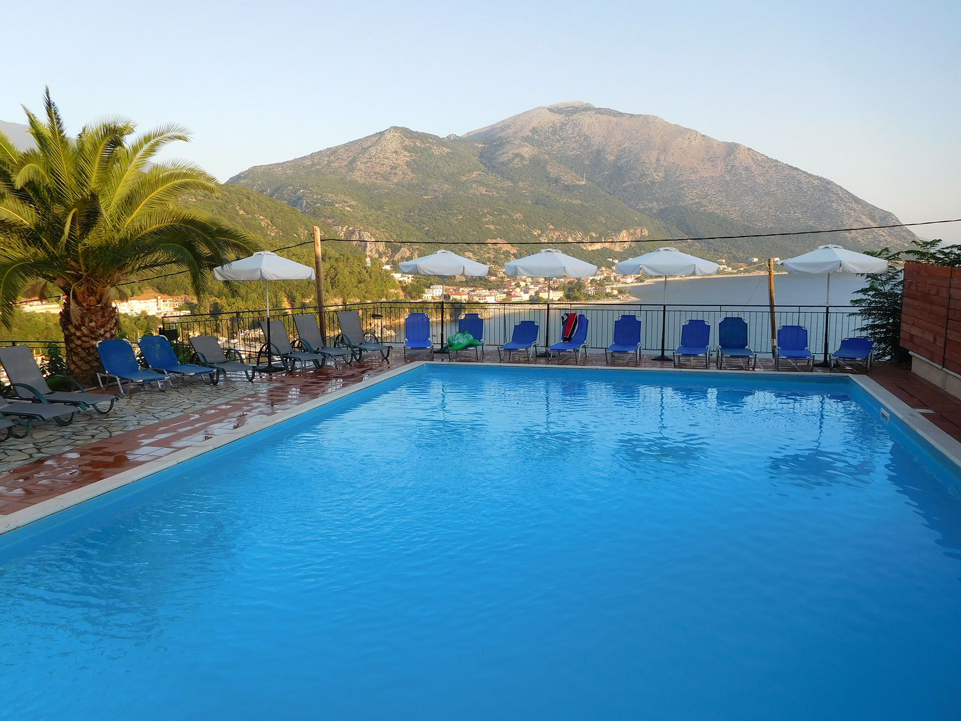 Home Oceanis Hotel & Harbour View Apartments in Poros Kefalonia